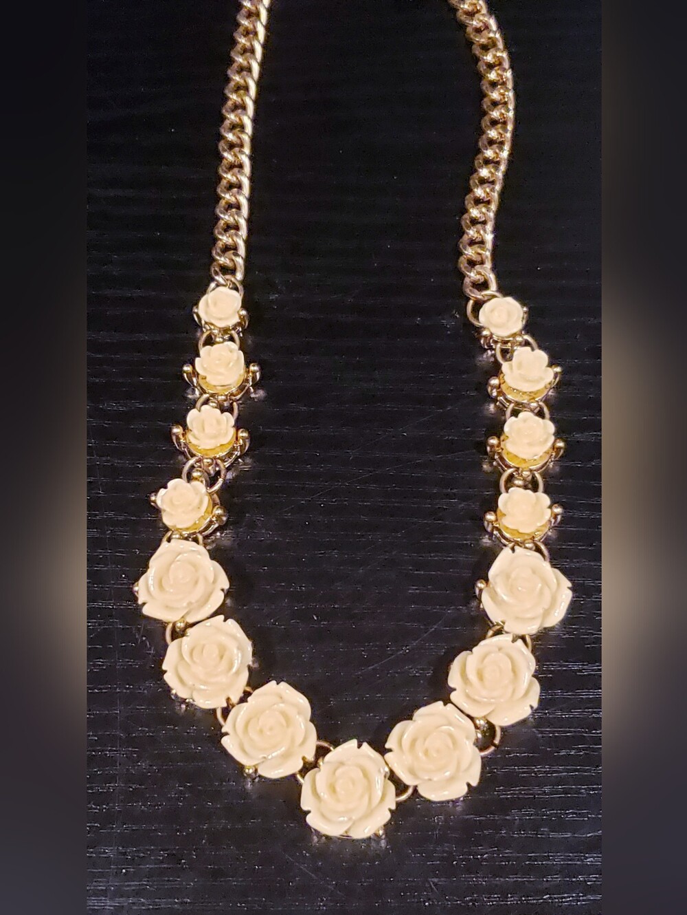 Elegant Cream Rose Statement Necklace